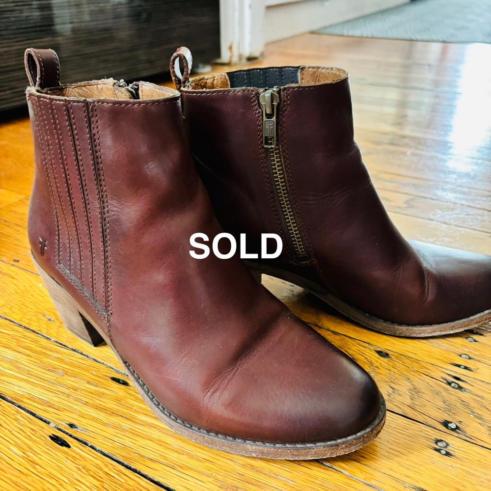 Rich Brown Leather Frye Alton Chelsea Ankle Booties